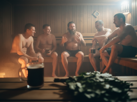 Веники, пиво и шахтёрские байки — мальчишник в бане Кемерово