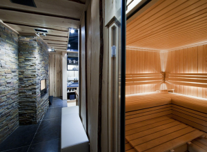 Сауна на 15 человек: комфортный отдых большой компанией